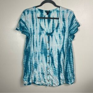 Torrid blue and white tie-dye button-up shirt